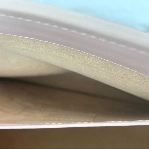 THE STRATHBERRY MIDI TOTE PALE PINK - Picture 4 of 11